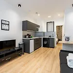 Apart 1 Bedroom # Buttes Chaumont # Paris 19