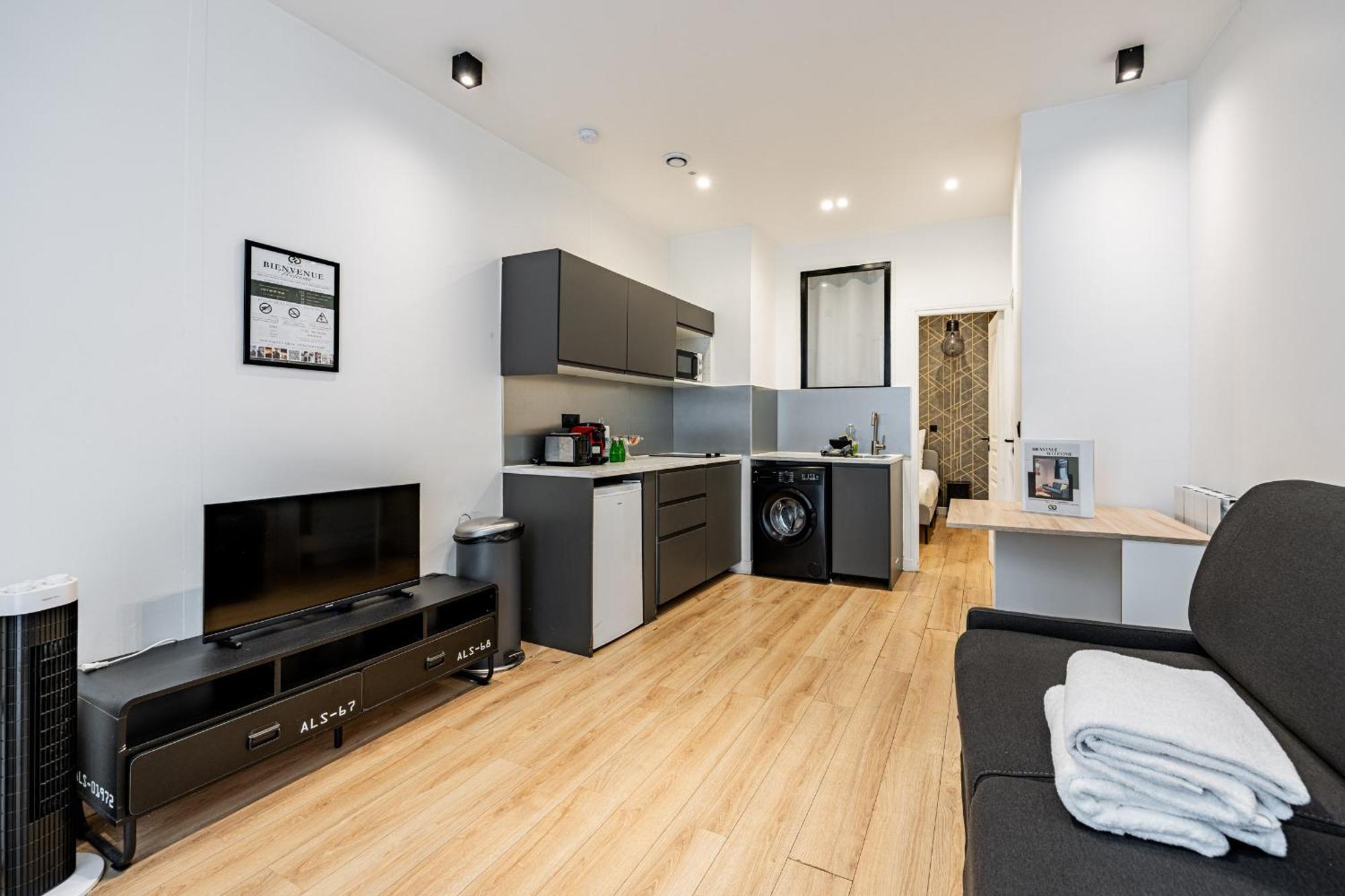 1 Bedroom # Buttes Chaumont # 19 * Parigi